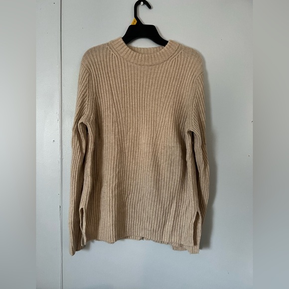 Vince Sweaters - Vince Women's Beige Ribbed Crewneck Sweater